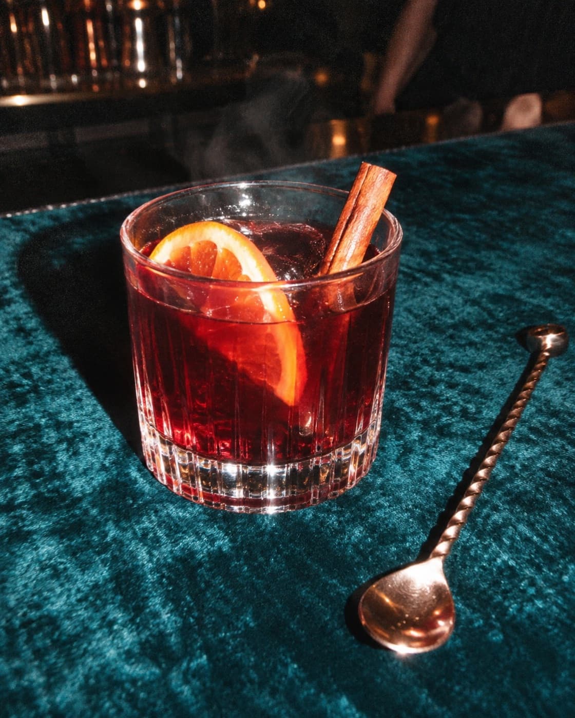 Zero-proof mulled wine, flash photo